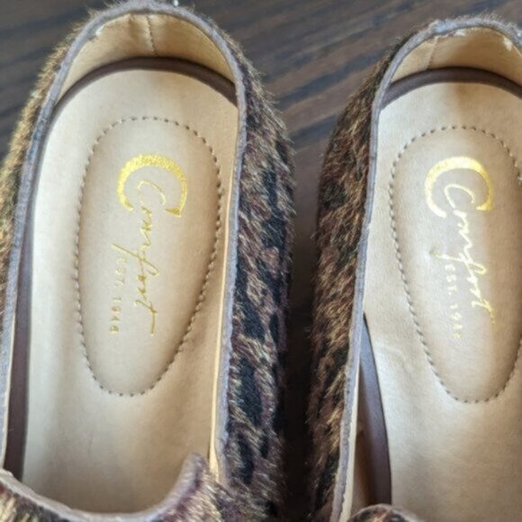 Leopard print fuzzy faux fur heeled open back clog booties - Picture 6 of 8